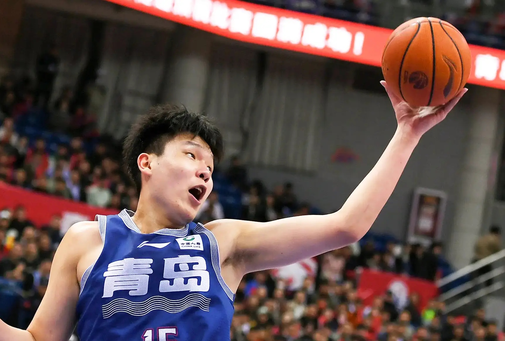 国际比赛日CBA常规赛焦点战,纽卡斯尔遗憾出局,气氛紧张,团队化学反应显著 国际比赛日CBA常规赛焦点战,纽卡斯尔遗憾出局,气氛紧张,团队化学反应显著